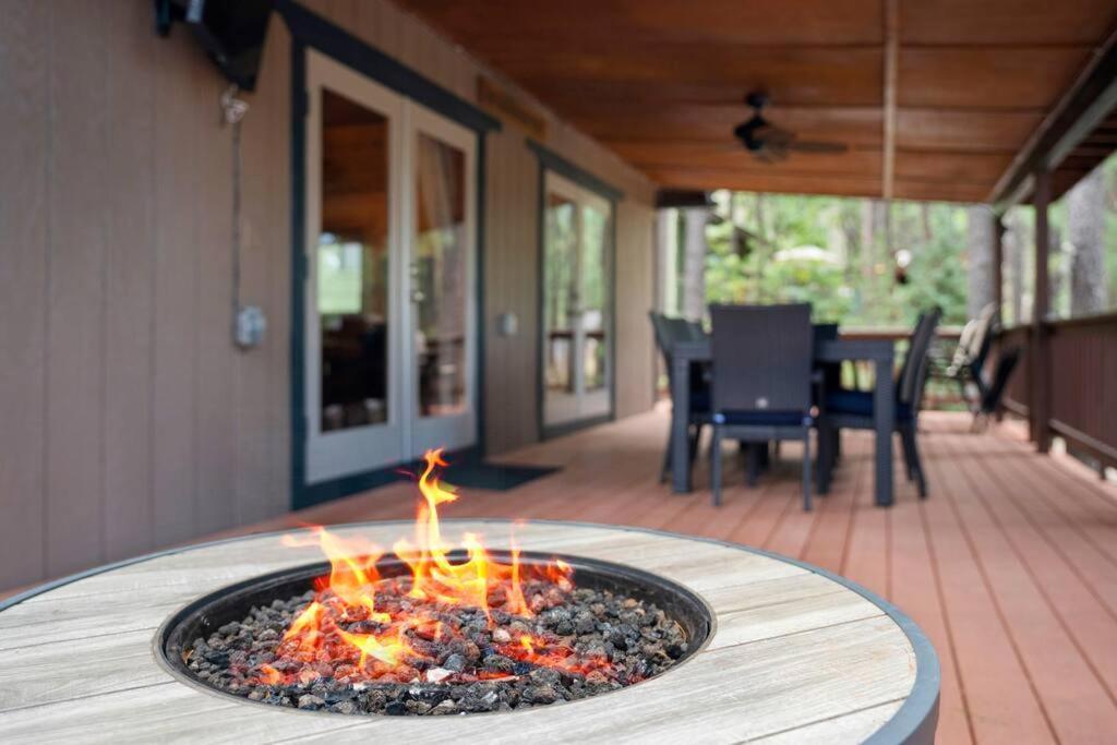Luxury Cabin Oasis Getaway Heart Of Munds Park Экстерьер фото