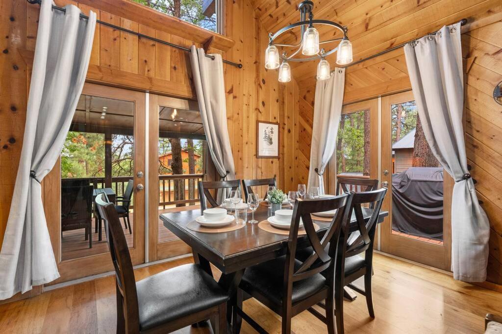 Luxury Cabin Oasis Getaway Heart Of Munds Park Экстерьер фото